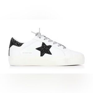 Vintage Havana White and Black Sneakers
